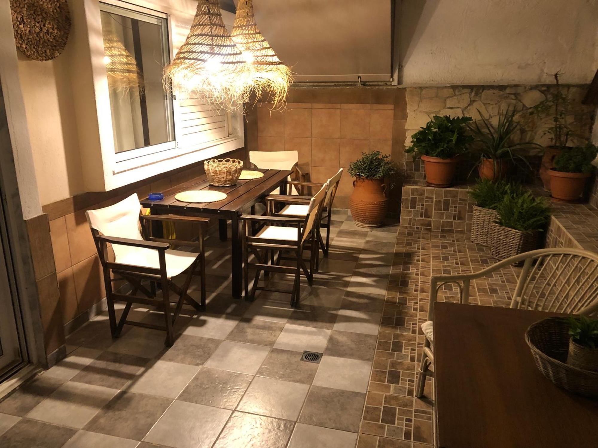 Hospitality M7 Holiday home